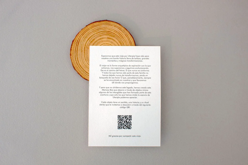 flyers de papel con semillas