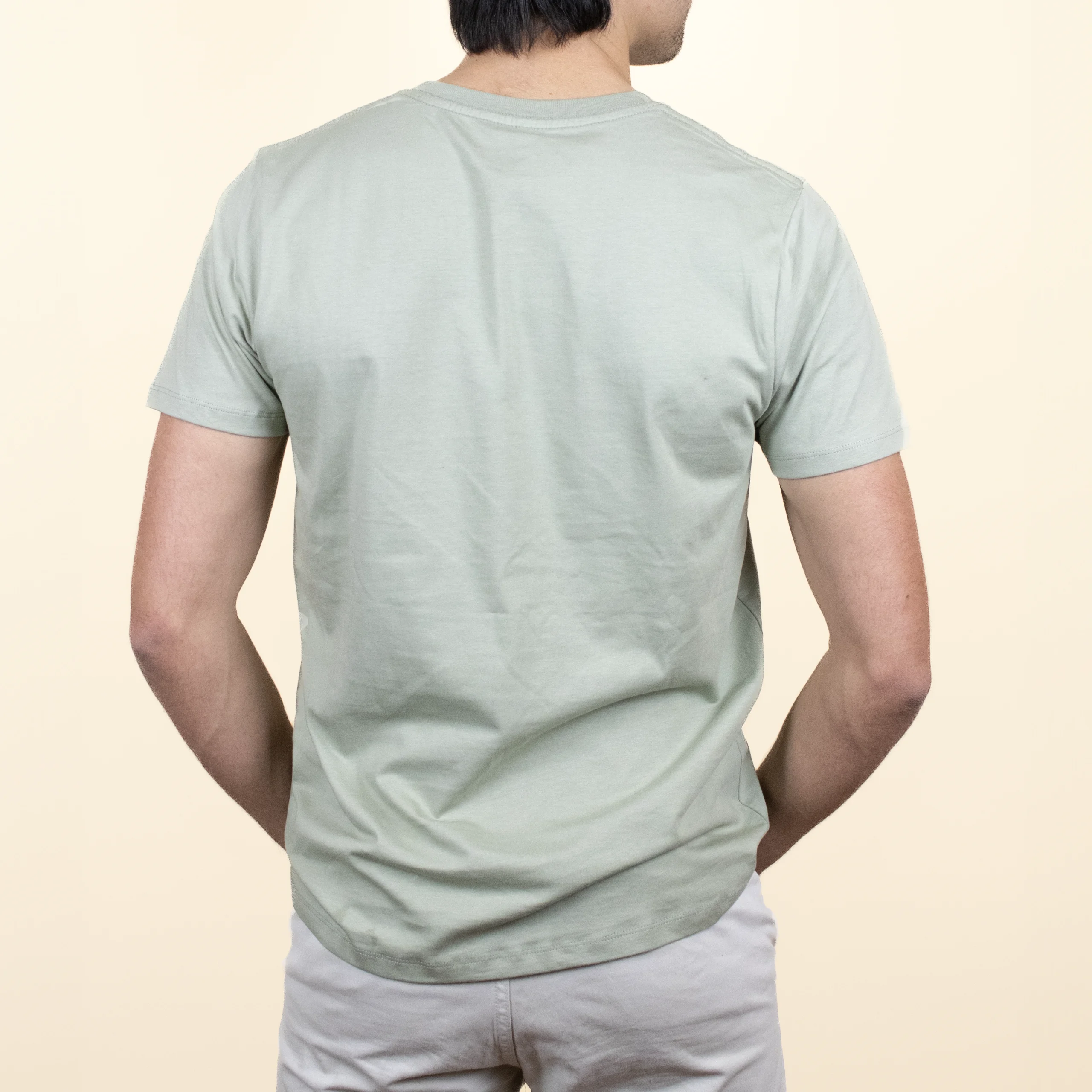 Camiseta Verde Espalda Chico