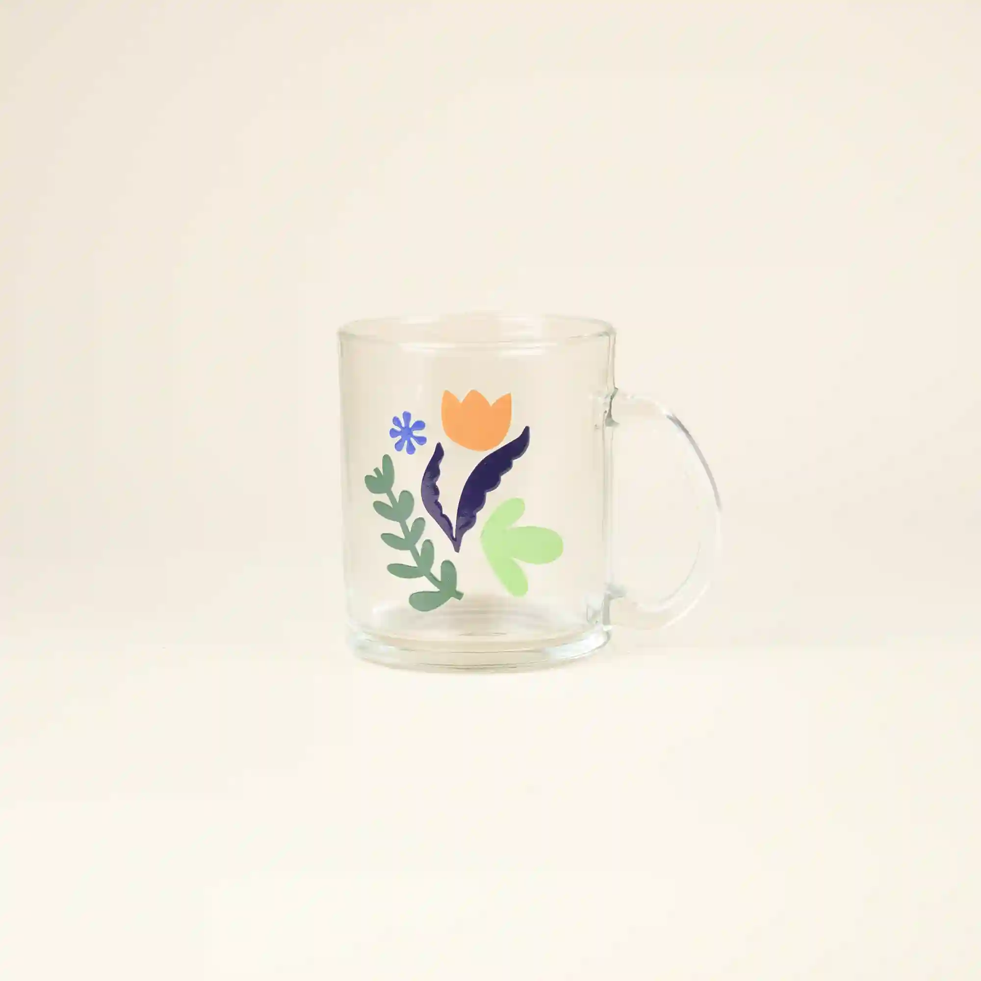 Taza de cristal con asa personalizada con logo de colores