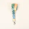 Lanyards personalizados estampado colores fondo beige