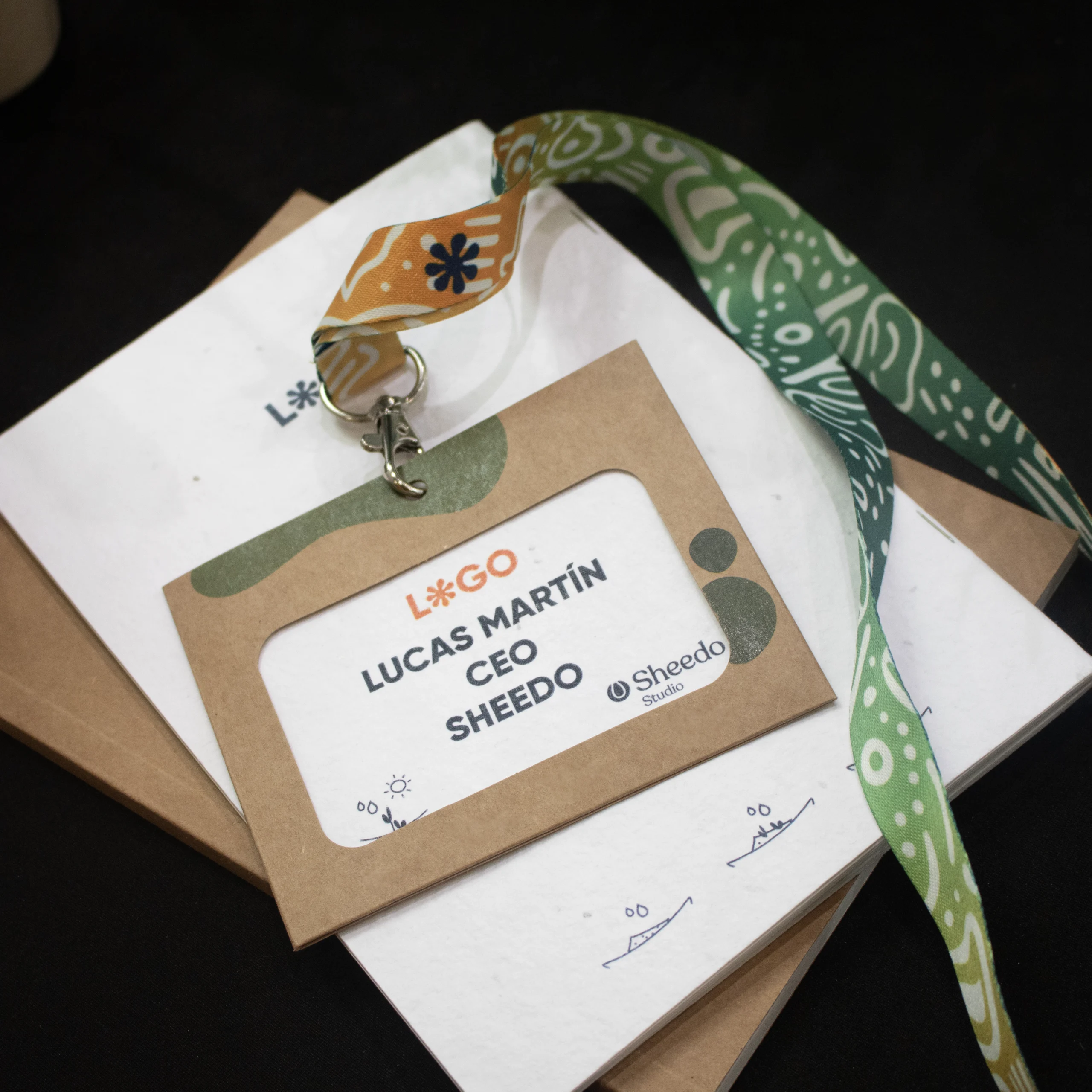 Lanyards rpet personalizados con acreditación