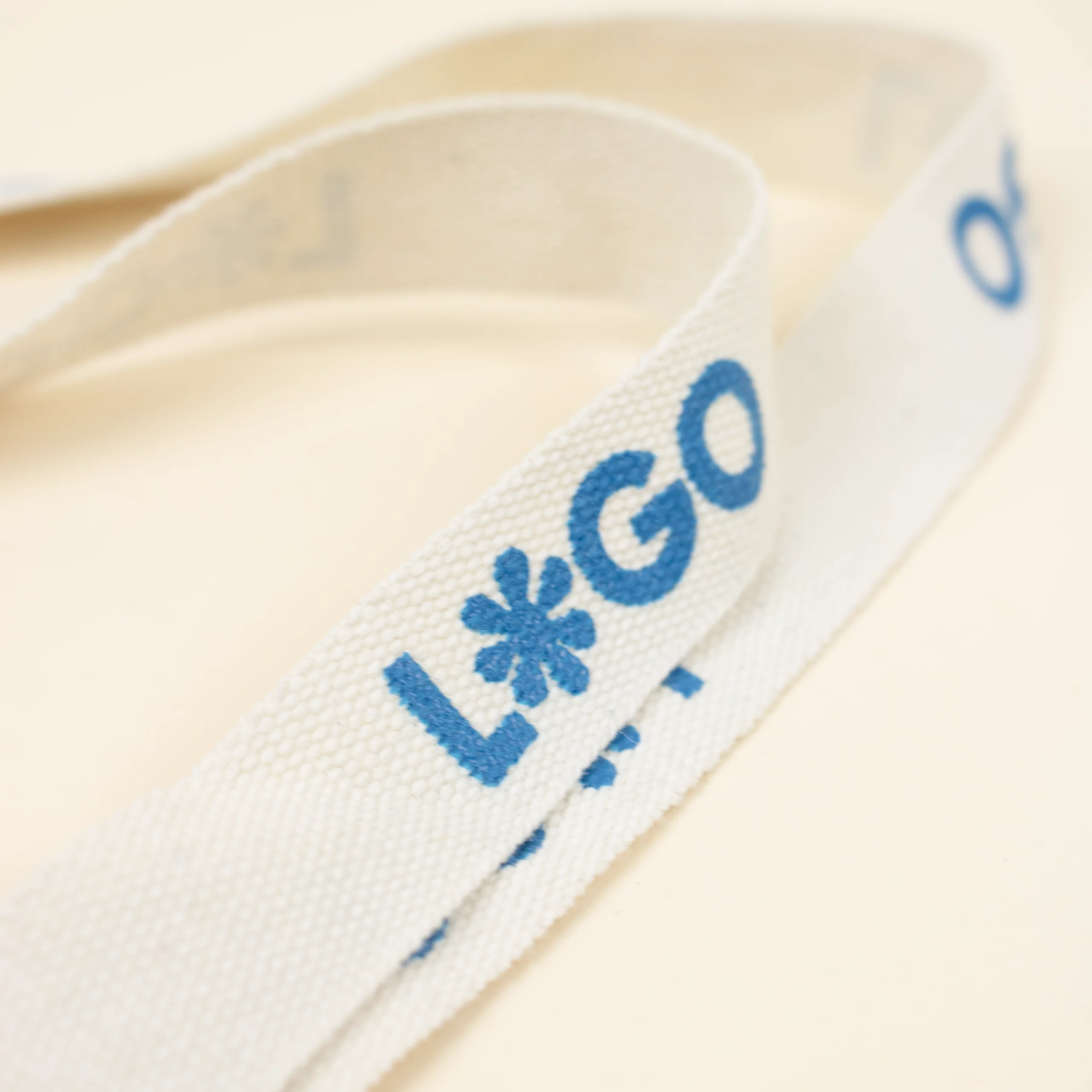 Lanyard ecológico de algodón personalizado con logo azul
