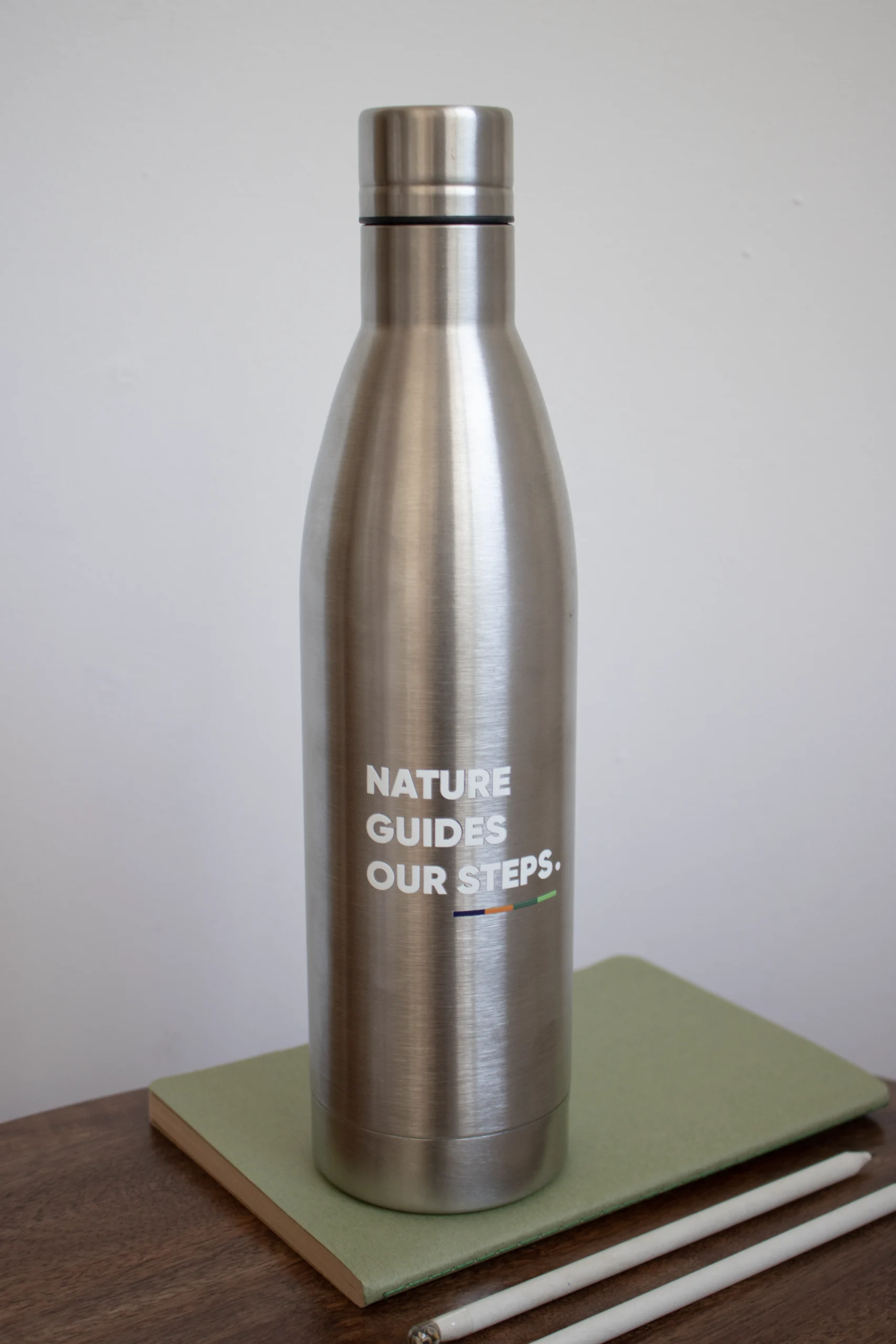 Botella acero inoxidable 1 litro personalizada logo blanco y cuaderno ecológico