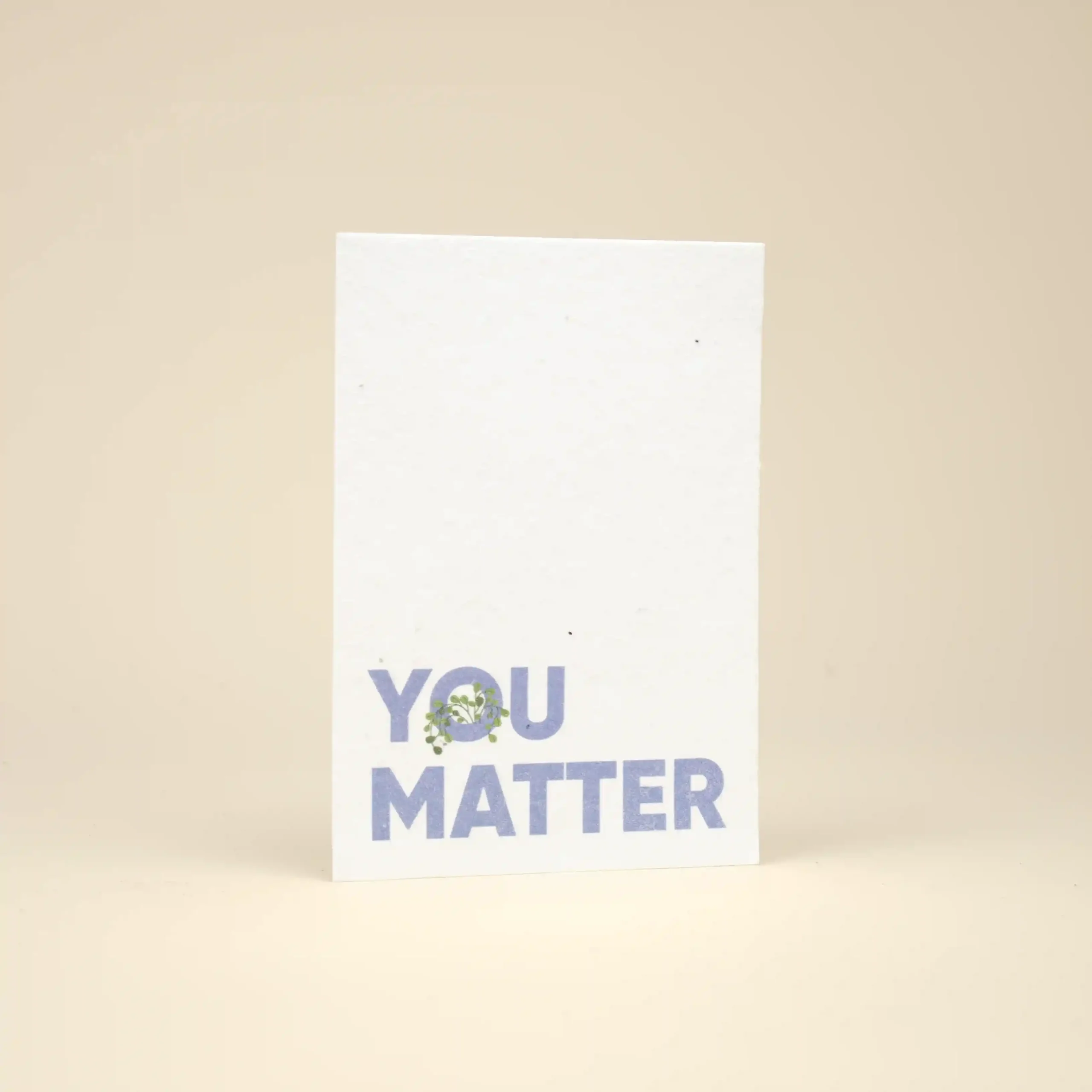 Flyer A6 blanco personalizado con texto azul