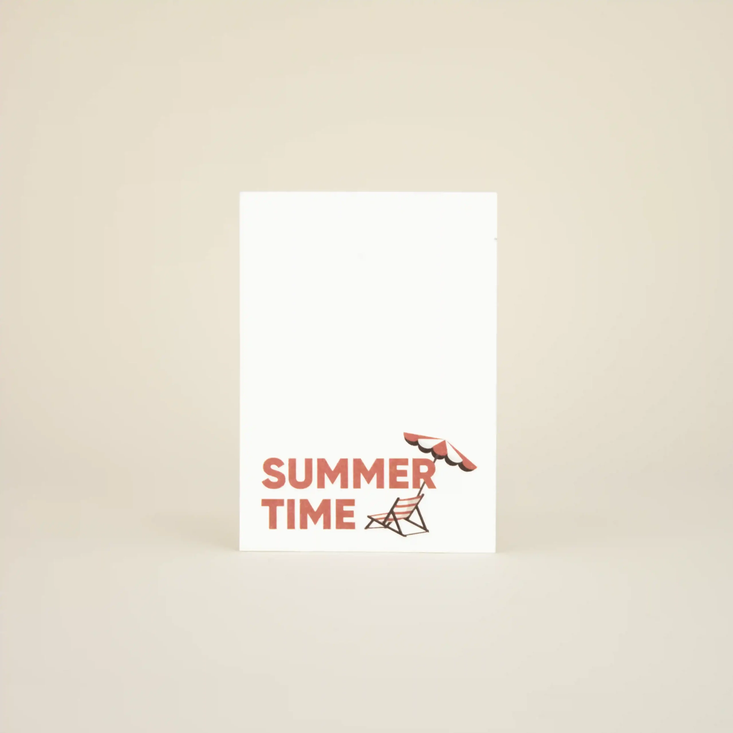Tarjeta A6 de papel personalizada con el texto 'summer time' en rojo