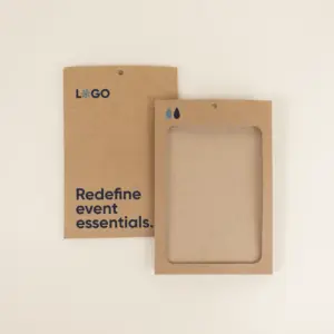 Dos fundas de acreditación de cartón kraft marrón personalizada, parte delantera y trasera